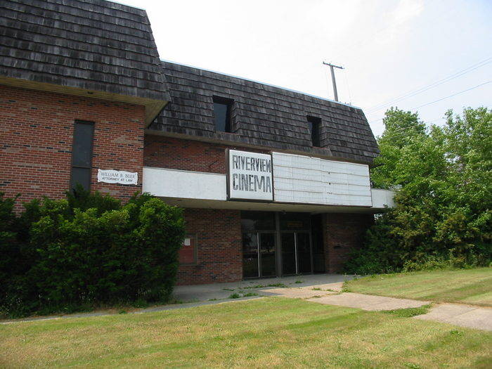 Riverview Cinema - May 14 2022 (newer photo)